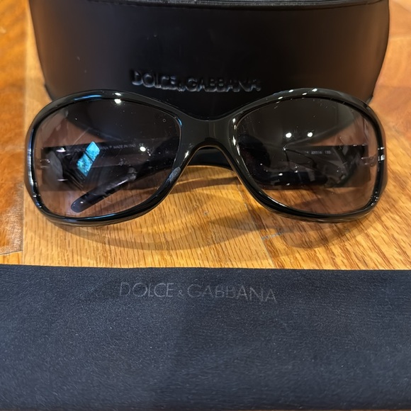 Dolce & Gabbana black eyeglasses with case and cloth - Picture 2 of 7